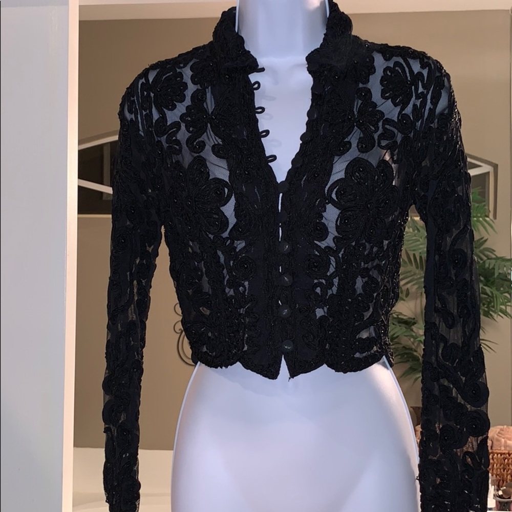 Cache Elegant and sexy beaded button up.